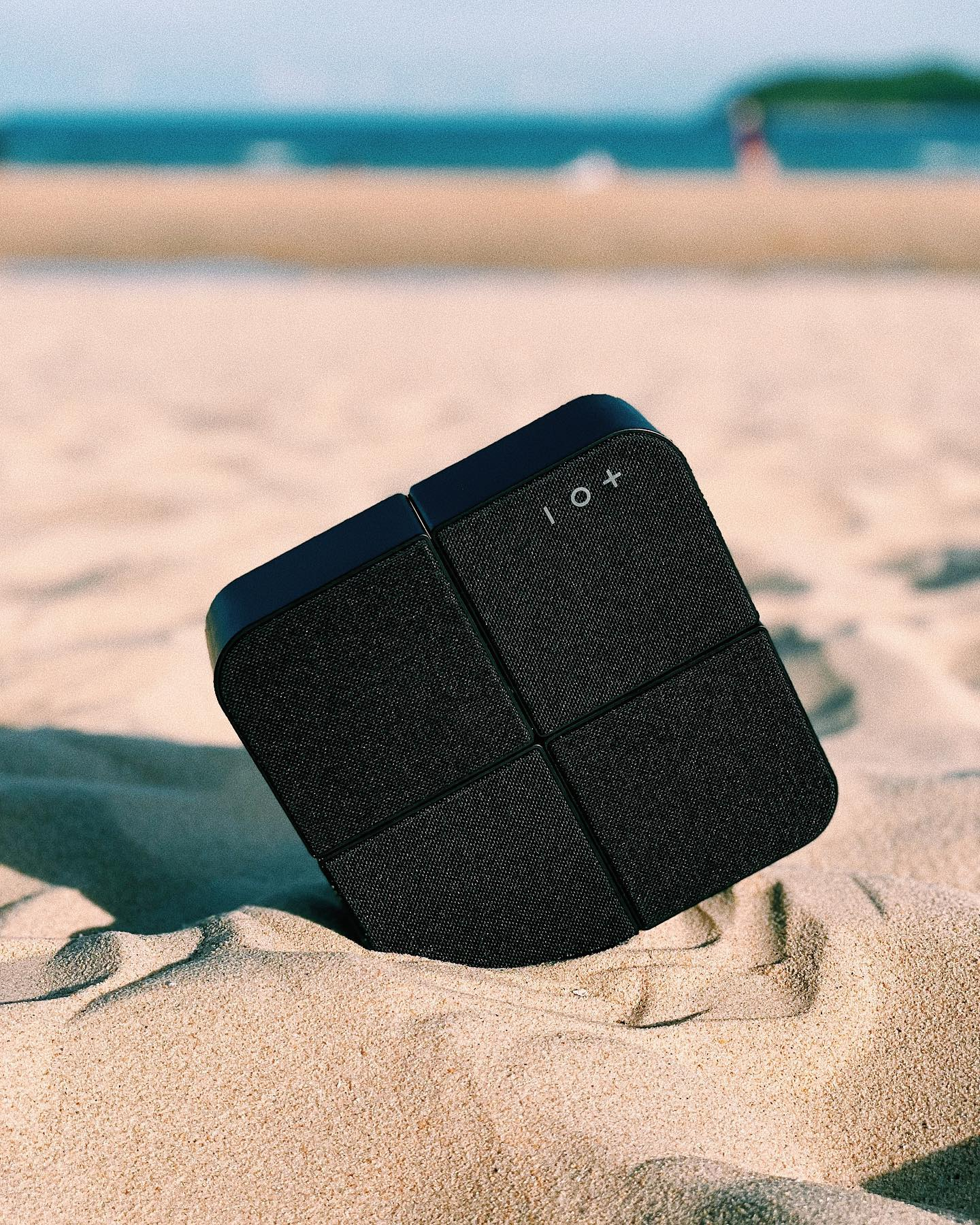 Kit Cinéma KYF – Vidéoprojecteur Android 13 HD + Mur d’Enceintes Bluetooth Modulables 20W – Image 11